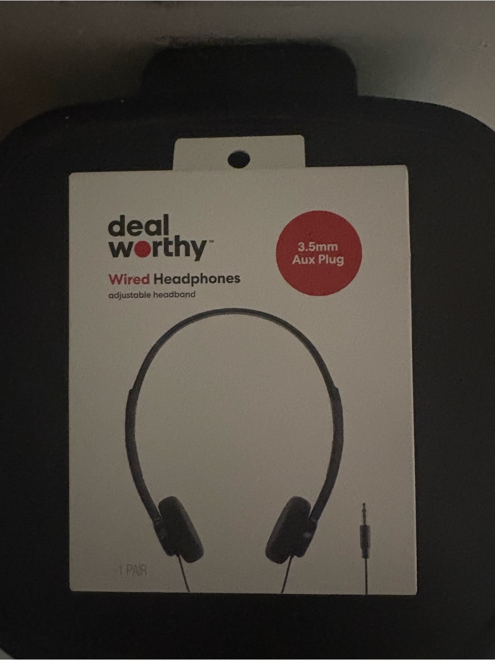 Black Wired Headphones with 3.5mm Aux Plug